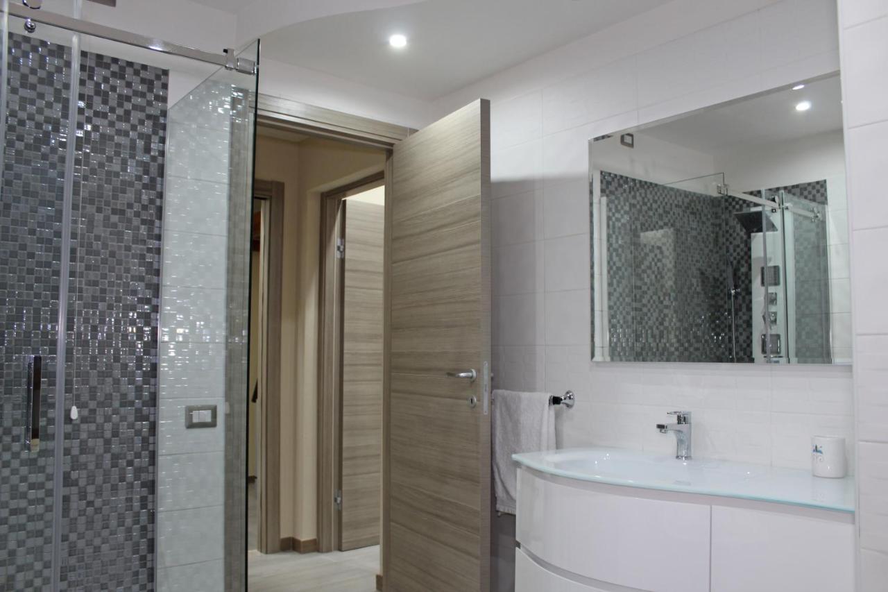 Flamingo Luxury Apartment Ajpsardinia カリアリ エクステリア 写真